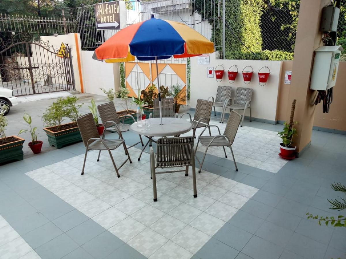 Al-Fateh Hotel Lahor Dış mekan fotoğraf