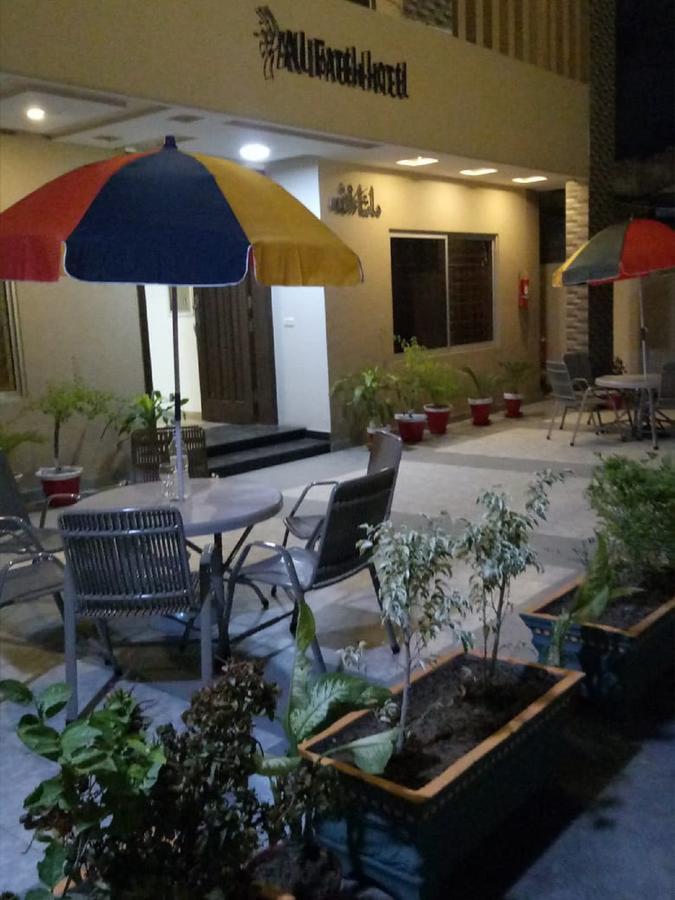 Al-Fateh Hotel Lahor Dış mekan fotoğraf