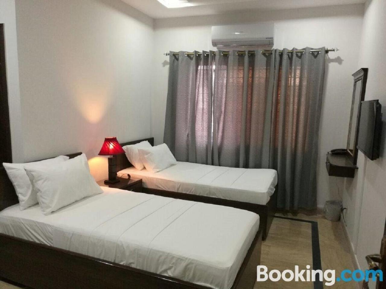 Al-Fateh Hotel Lahor Dış mekan fotoğraf