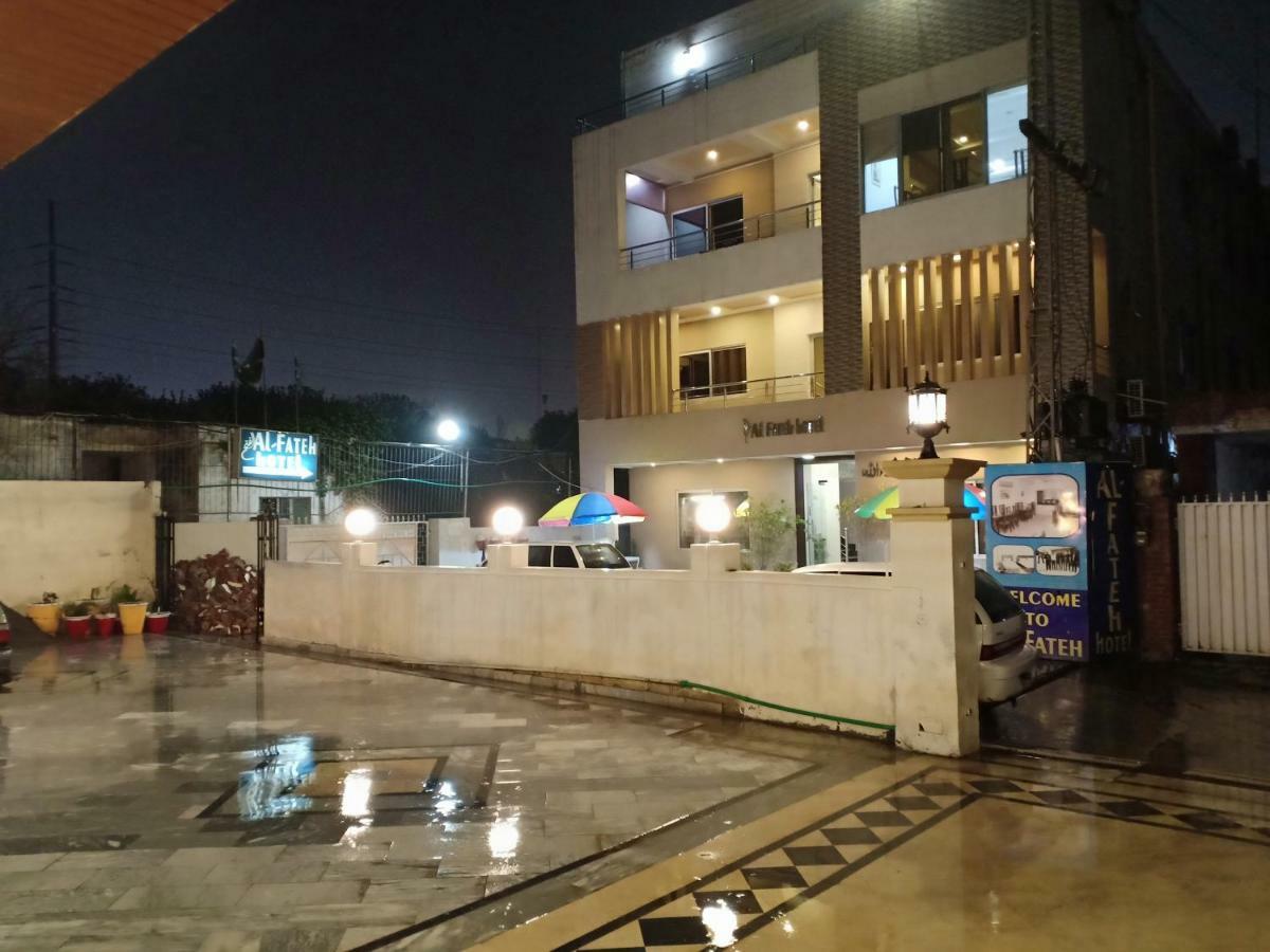 Al-Fateh Hotel Lahor Dış mekan fotoğraf